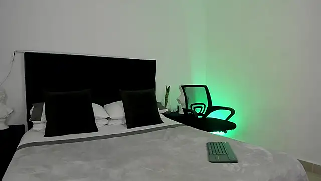 AlexanderHall online show from 31, 10, 2025