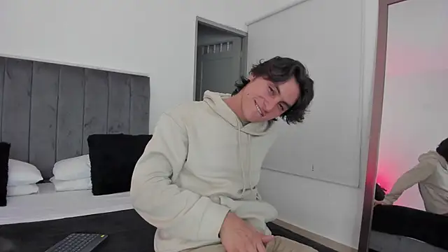 AlexanderHall online show from 18, 9, 2025