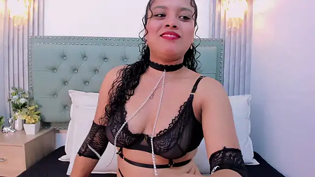 ValeriaJulio  online show from 2, 12, 2025