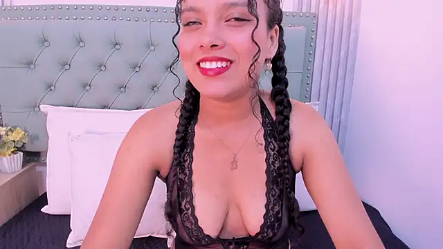 ValeriaJulio  online show from 19, 11, 2025