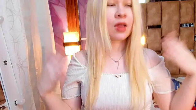 Melody Lolii online show from 3, 11, 2025