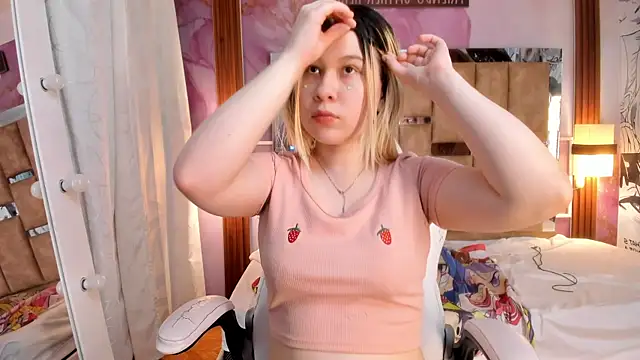 Melody Lolii online show from 10, 10, 2025