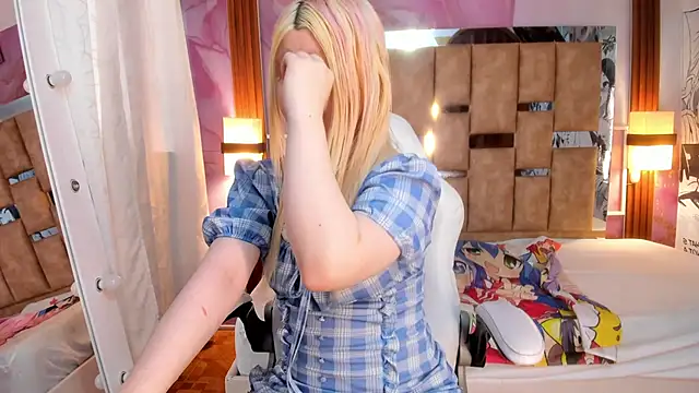 Melody Lolii online show from 25, 10, 2025