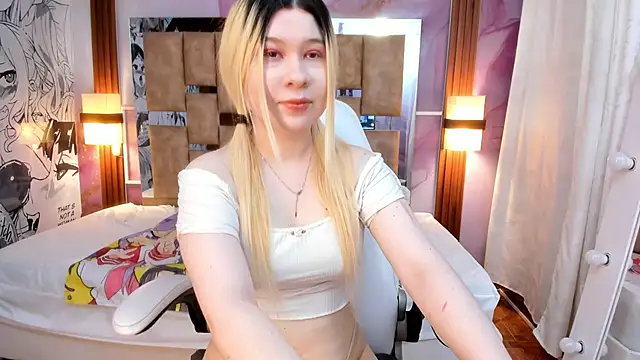 Melody Lolii online show from 22, 9, 2025