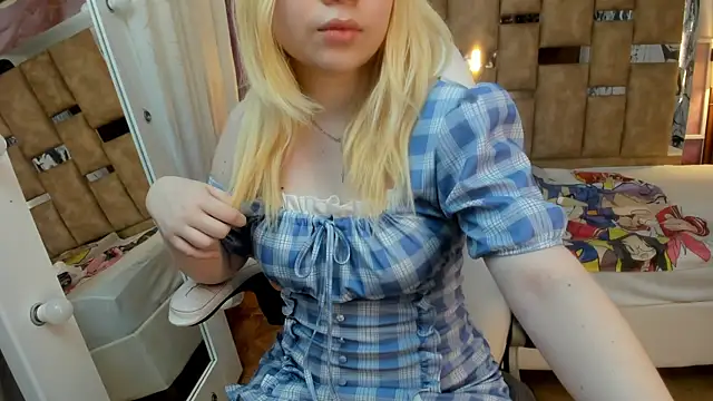 Melody Lolii online show from 9, 2, 2026