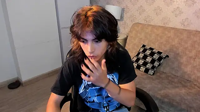 Dereck Manson online show from 30, 9, 2025