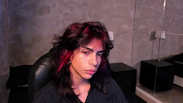 Dereck Manson online show from 30, 11, 2025