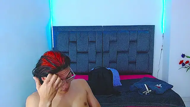 dirty model online show from 22, 9, 2025