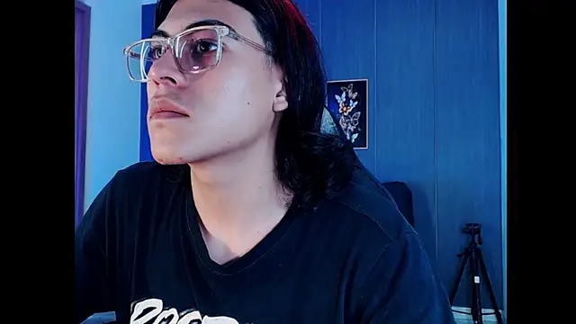 dirty model online show from 13, 1, 2026