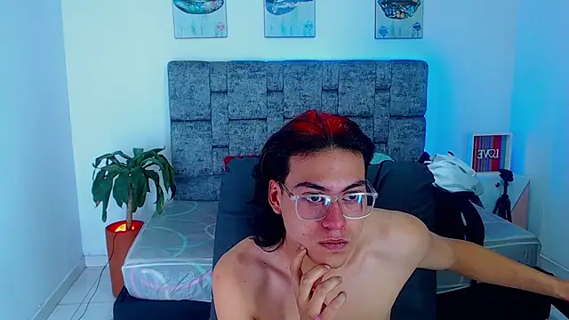 dirty model online show from 20, 9, 2025