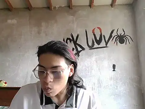 dirty model online show from 7, 4, 2026