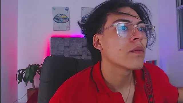 dirty model online show from 13, 9, 2025