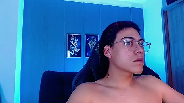 dirty model online show from 28, 9, 2025