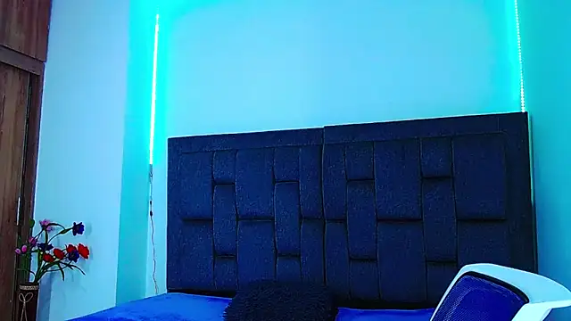 dirty model online show from 3, 10, 2025