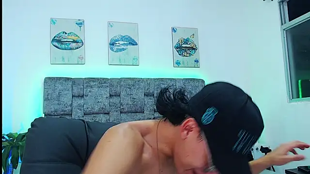 dirty model online show from 14, 9, 2025