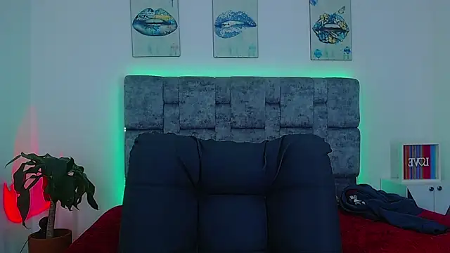 dirty model online show from 8, 10, 2025