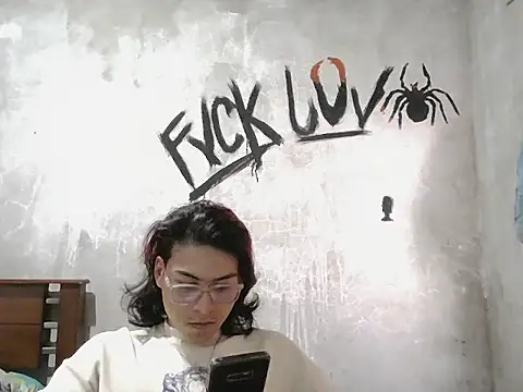 dirty model online show from 8, 4, 2026