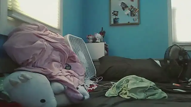 Liam axel35 online show from 27, 9, 2025