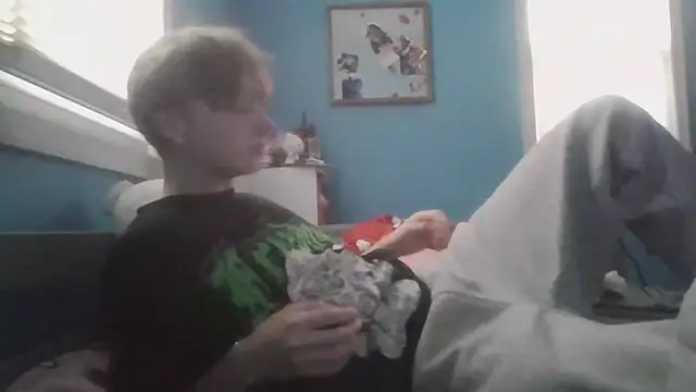 Liam axel35 online show from 10, 11, 2025