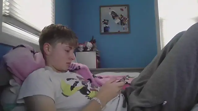 Liam axel35 online show from 28, 11, 2025