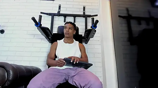 ItaloMoore online show from 12, 1, 2026