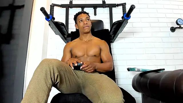 ItaloMoore online show from 2, 3, 2026