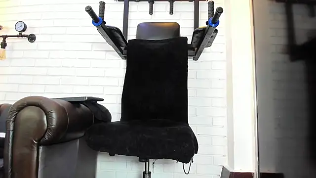 ItaloMoore online show from 11, 2, 2026