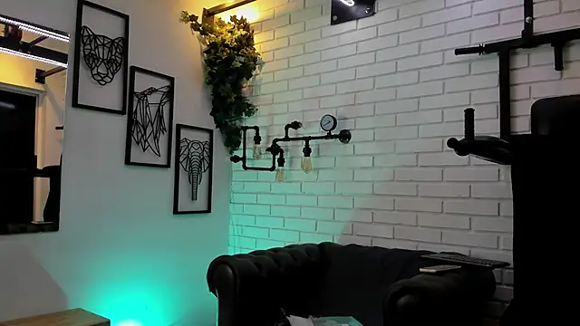 ItaloMoore online show from 7, 1, 2026