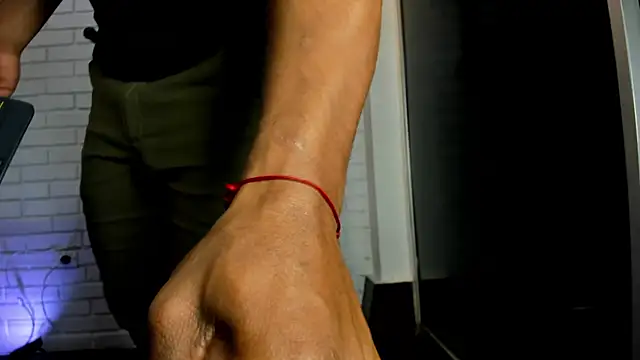 ItaloMoore online show from 16, 2, 2026