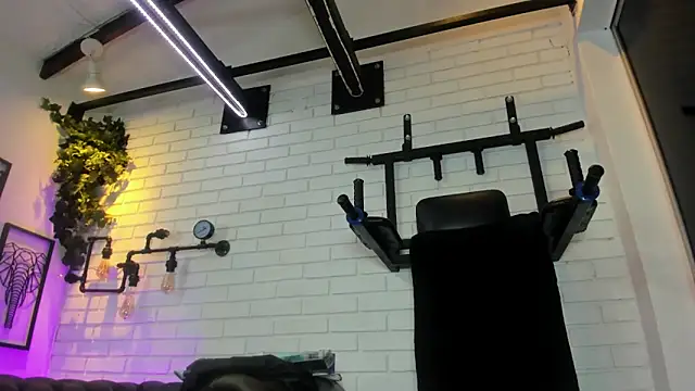 ItaloMoore online show from 12, 3, 2026