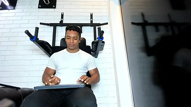 ItaloMoore online show from 24, 2, 2026