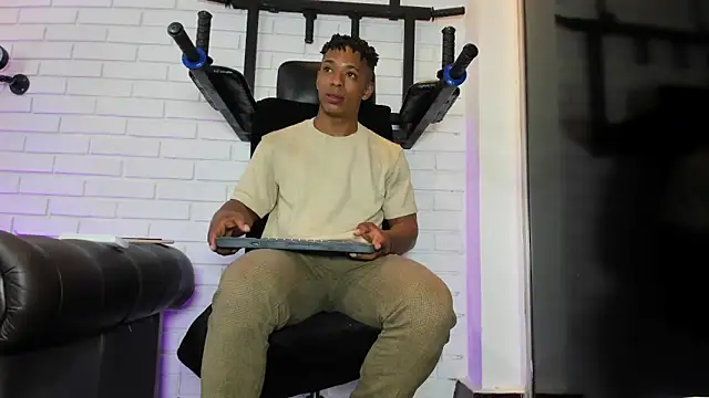 ItaloMoore online show from 22, 3, 2026