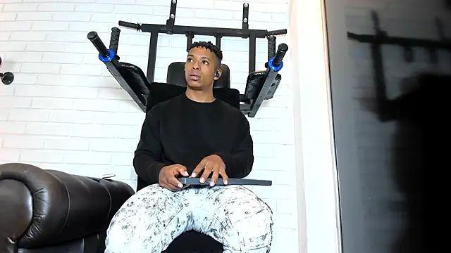 ItaloMoore online show from 14, 2, 2026