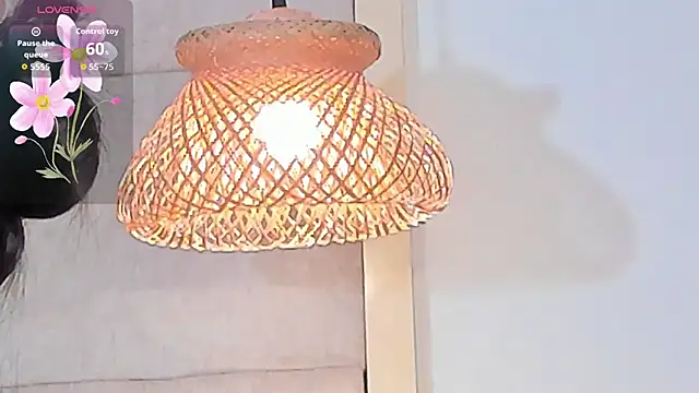 VioletHilton online show from 4, 11, 2025