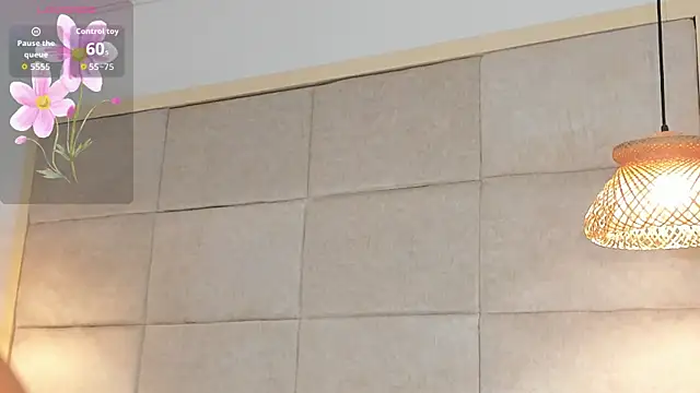 VioletHilton online show from 17, 9, 2025