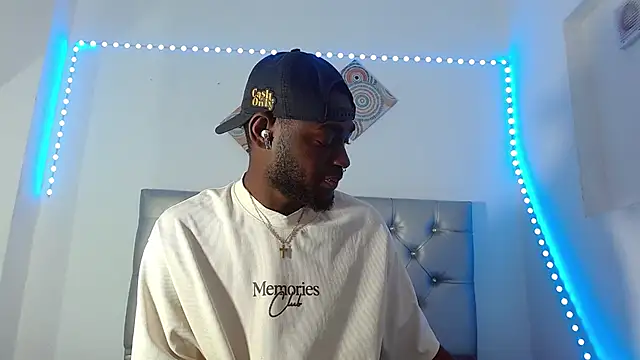 eebony stallion online show from 21, 11, 2025