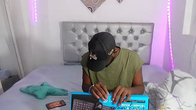 eebony stallion online show from 19, 12, 2025