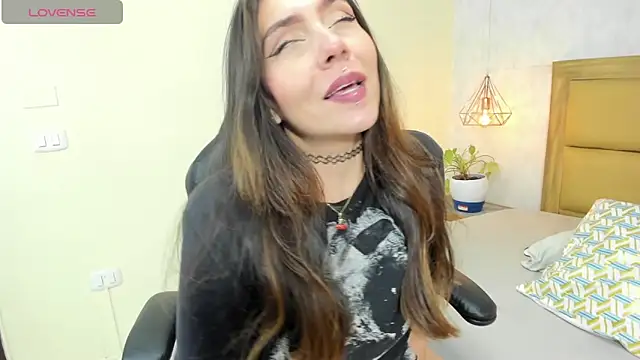 MELISSAROUGE online show from 17, 9, 2025