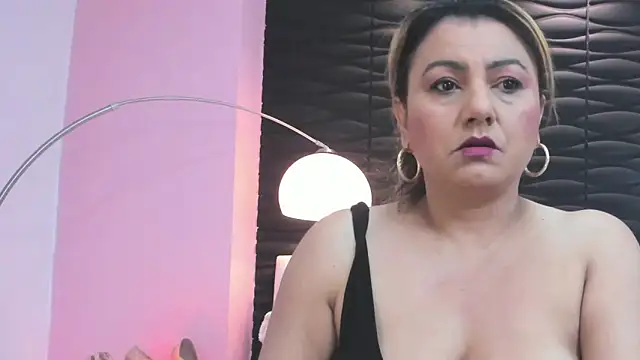 Nataly Foley online show from 13, 9, 2025