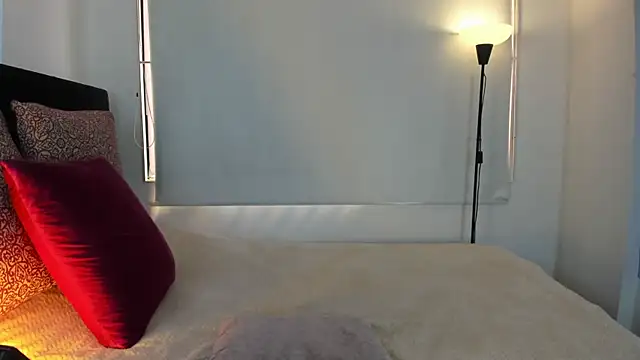 LunaVelvet777 online show from 5, 2, 2026