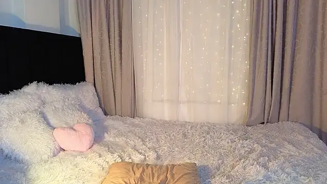 LunaVelvet777 online show from 11, 3, 2026