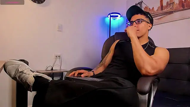 Dash Bukoski online show from 19, 12, 2025