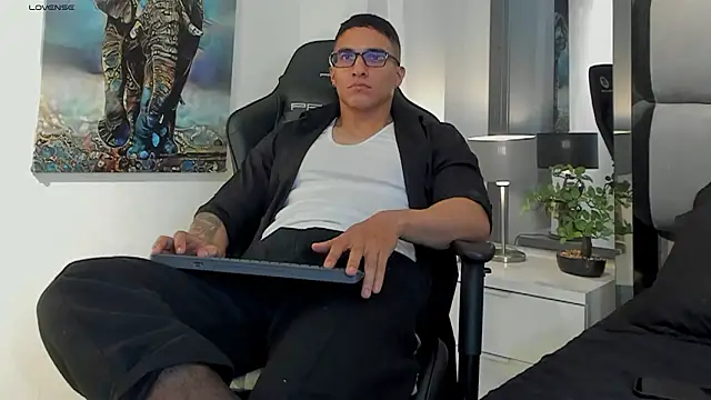 Dash Bukoski online show from 16, 2, 2026