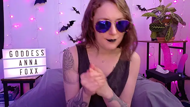 mistressannafoxx online show from 6, 2, 2026