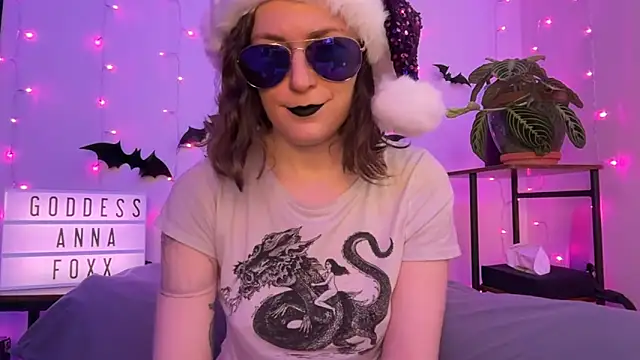 mistressannafoxx online show from 19, 12, 2025