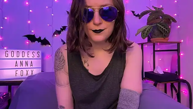 mistressannafoxx online show from 18, 12, 2025