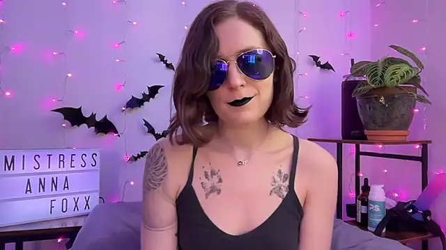 mistressannafoxx online show from 7, 11, 2025