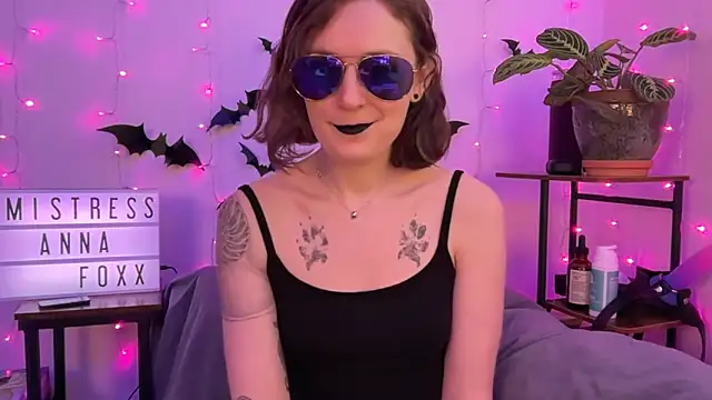 mistressannafoxx online show from 6, 11, 2025