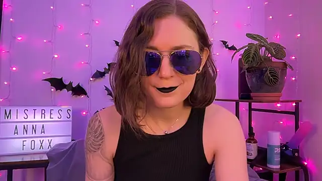 mistressannafoxx online show from 14, 11, 2025