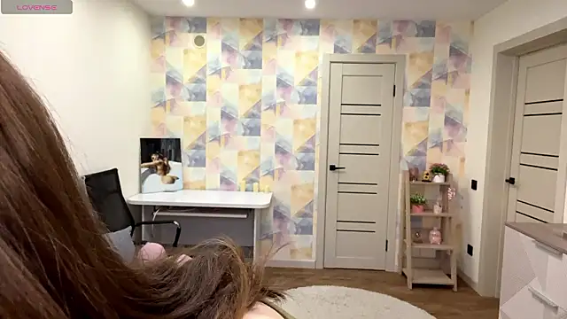 NylaNadler online show from 8, 3, 2026